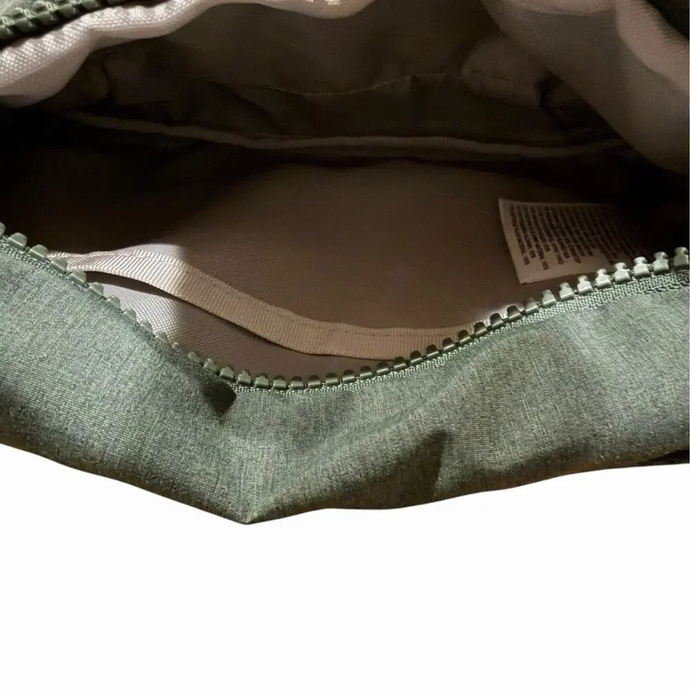 The North Face Nylon Never Stop Lumbar Pack Crossbody Belt Bag Duck Green